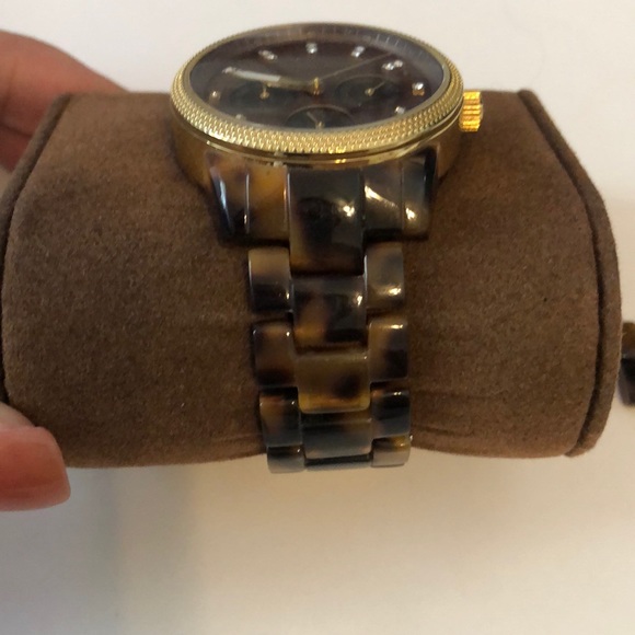 Tortoise shell Michael Kors Watch - Picture 2 of 7